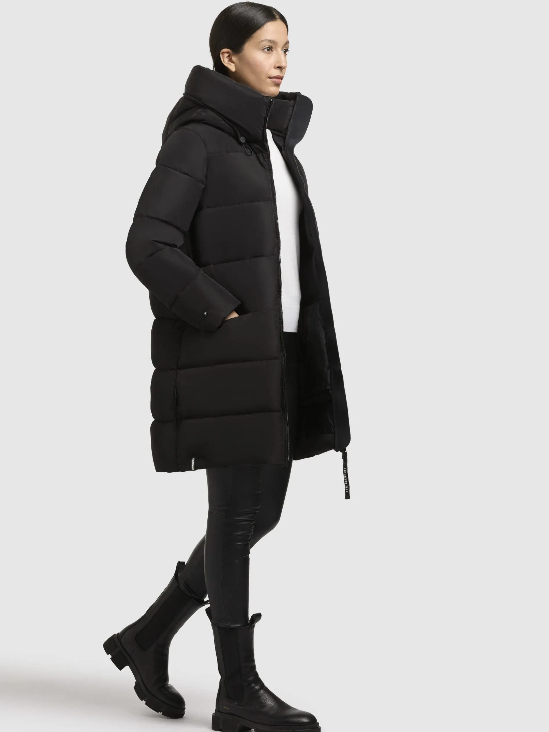 Mantel PHIA Schwarz